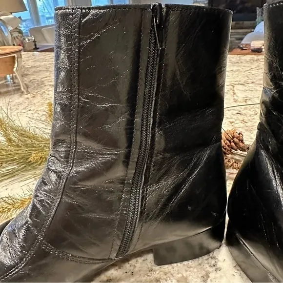 𝅺Black Leather men’s boots low heel zip Mid Calf Size 8 moto goth