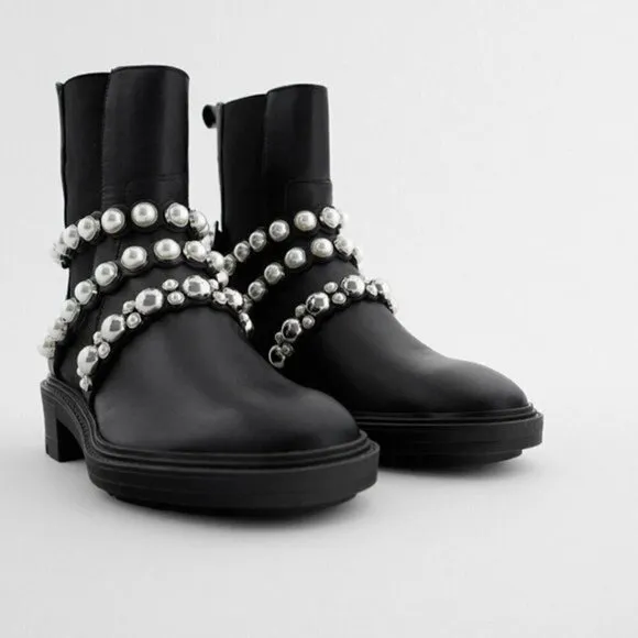 BLOGGER FAVE!!! ZARA Leather Ankle Boots