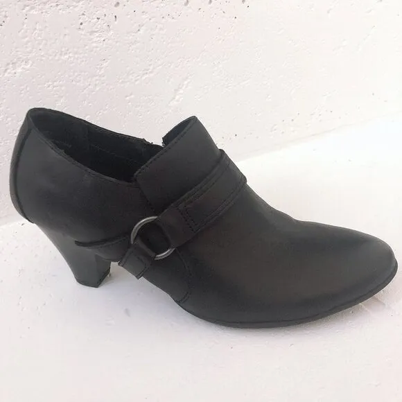 boc Kerta Black Ankle Boots Size 8.5M