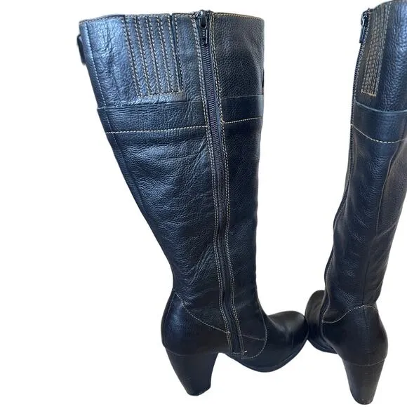 Born BOC Woman 8.5 Tall Leather Platform Riding Boots Round Toe Block Heel Black