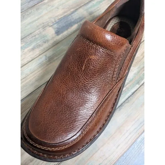 Born Brown Leather Slip On Loafer Mens 10.5M Classic Casual Comfort Shoes