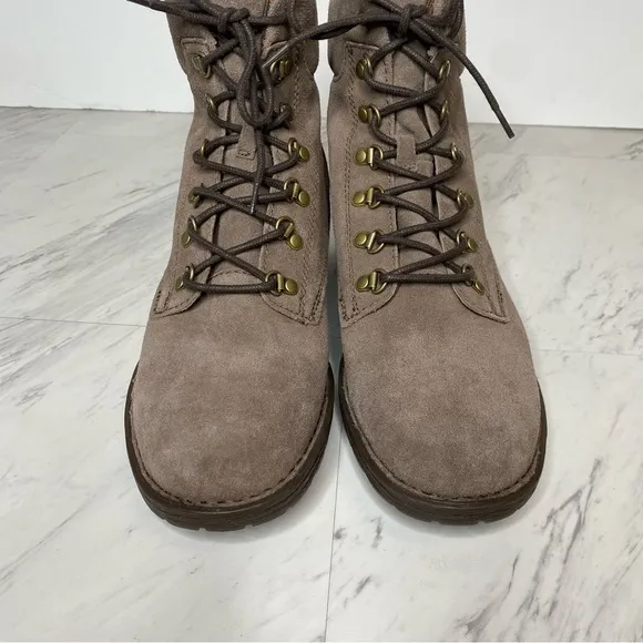 Born Codi Gray Lace Up Boot 11M