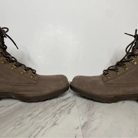 Born Codi Gray Lace Up Boot 11M