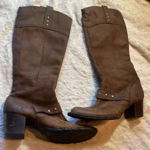 Born leather boots, size 9M