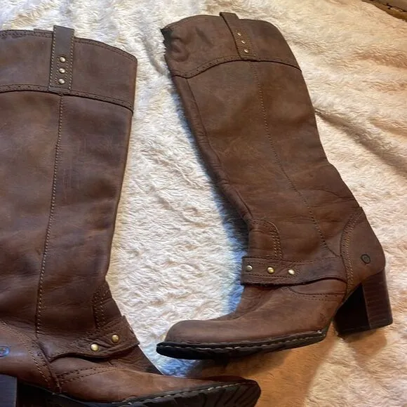 Born leather boots, size 9M