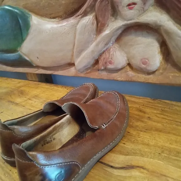 Born Men's Size 10.5 Casual Leather Slip-on Shoes