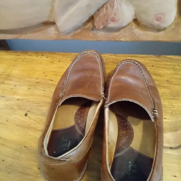 Born Men's Size 10.5 Casual Leather Slip-on Shoes