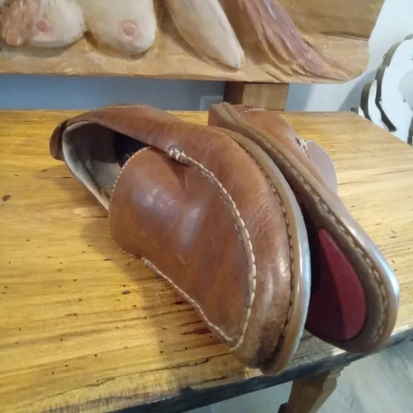 Born Men's Size 10.5 Casual Leather Slip-on Shoes
