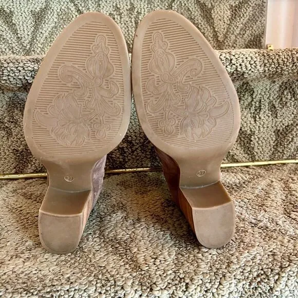 Bos. &amp; Co. Celine Suede Open Peep Toe Boots Bootie in Taupe Size 37 or 7 EEUC
