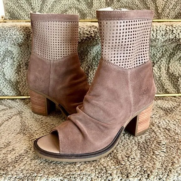 Bos. &amp; Co. Celine Suede Open Peep Toe Boots Bootie in Taupe Size 37 or 7 EEUC