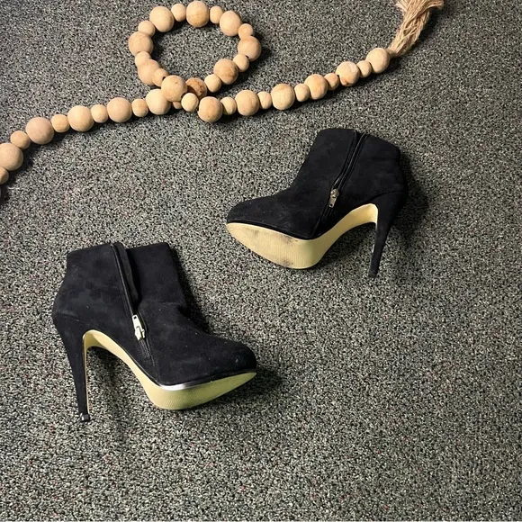 BOSTON PROPER Black Suede Platform Leather Stiletto Zip Up Booties Shoes Sz 7.5