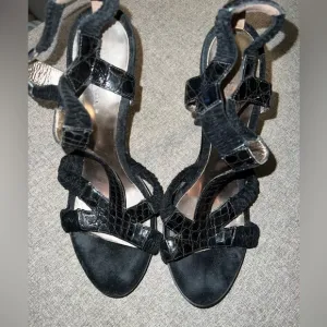 BOTTEGA VENETA Velvet T-Strap Sandal with Platform- Size 40/ US 9