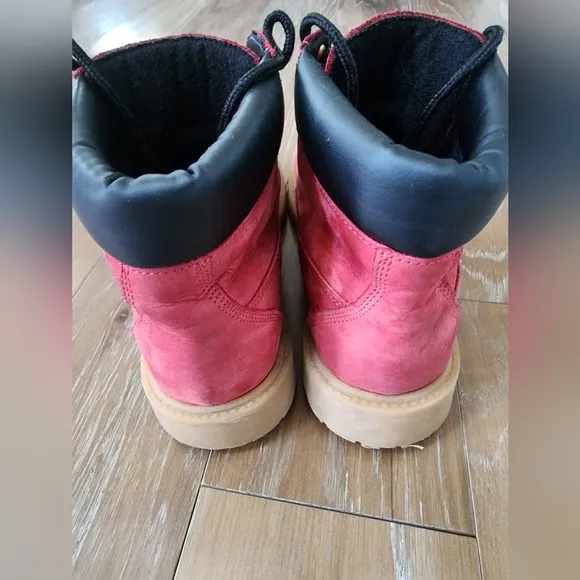 Boys size 6.5 Ralph Lauren Polo boots. Red. Excellent condition condition!