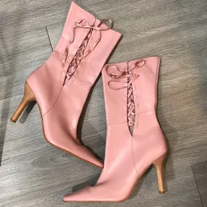 BP NEW Mauve Leather Square Toe Lace Up Heel Boots