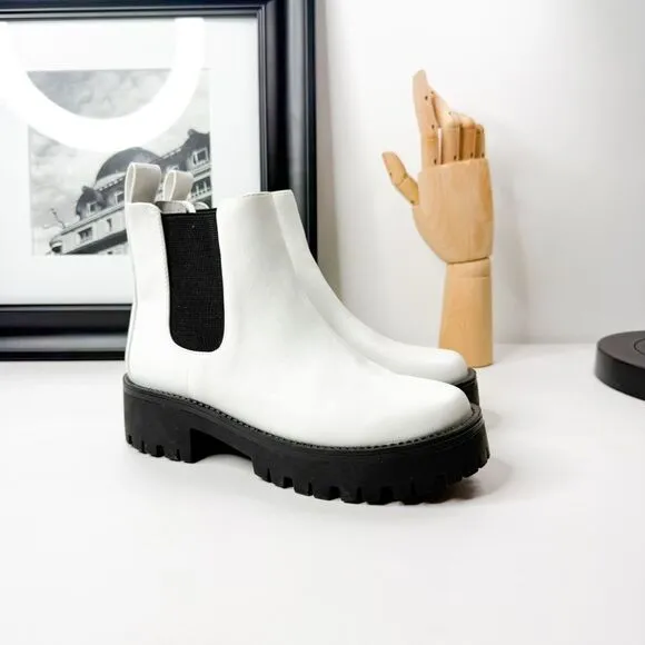BP. Women's White Chelsea Platform Lug Sole Boots Chunky | Size 6