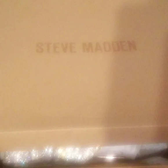 Brand New Steve Madden rhinestone size 7 women's stilettos.