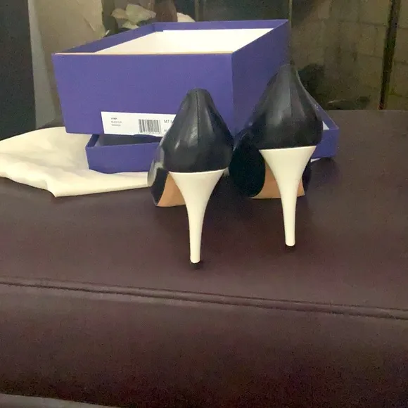 BRAND NEW Stuart Weitzman Black Kid Vamp platform peep toe two toned pumps