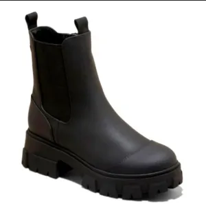 BRAND new ankle water repellent black boots with 2in block heel