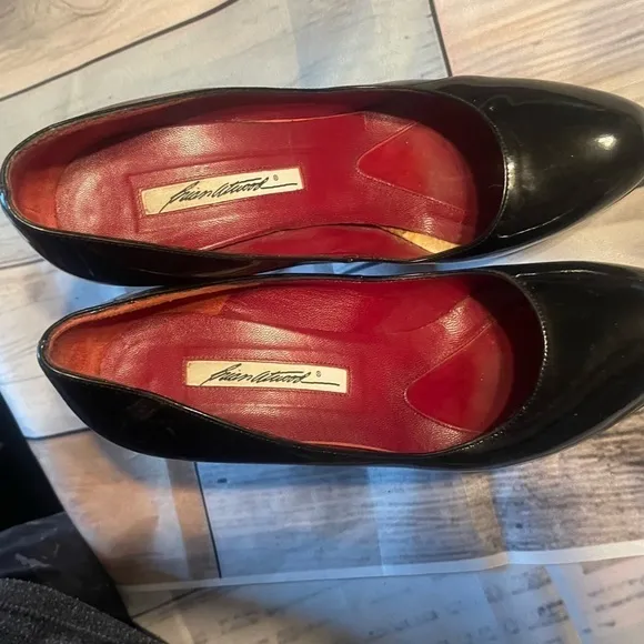 Brian Atwood Patent Leather Pump Stiletto Heels EU Sz (39) US Woman’s Sz 8 EUC