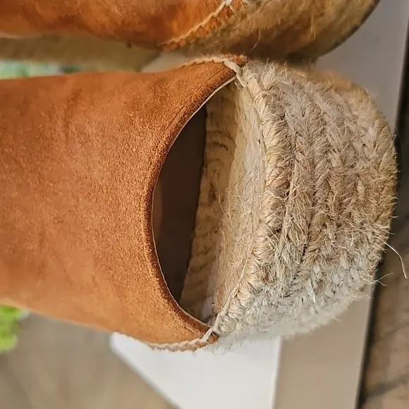 Brown Suede Espadrille Wedge Platforms Sandals Size 7.5 Marc Fisher