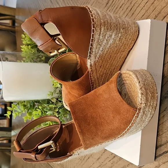 Brown Suede Espadrille Wedge Platforms Sandals Size 7.5 Marc Fisher