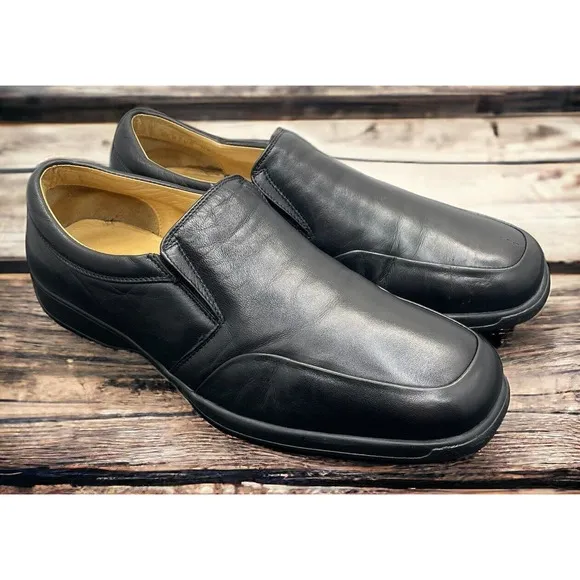 Bruno Magli ASHTON Black Leather Driving Loafers Mens Size 9 Shoes Fast Ship