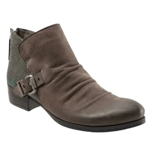 Bueno &quot;NWOB&quot; Maude Grey/Brown Nubuck Snake Embossed Boots Size 7.5