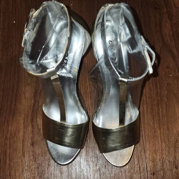 Bumper Mixed Metallic Sandal