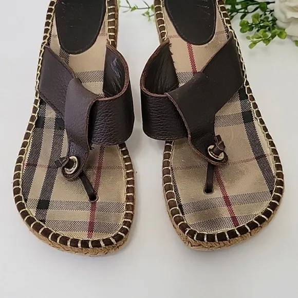 Burberry leather thong espadrille sandals women's size 39