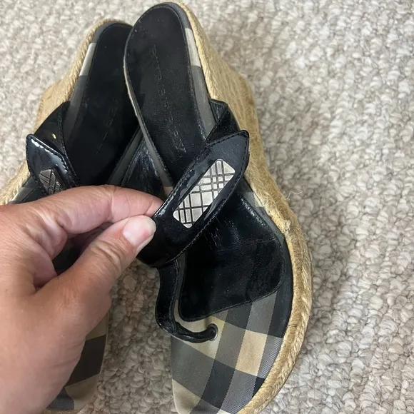 Burberry Nova Check Plaid Wedge Espadrille Sandals Size 39 Black