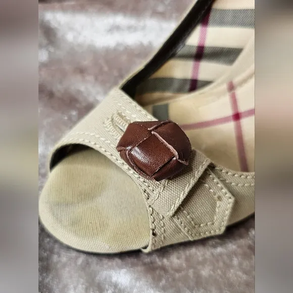 Burberry Women's Beige Peep-Toe Heels