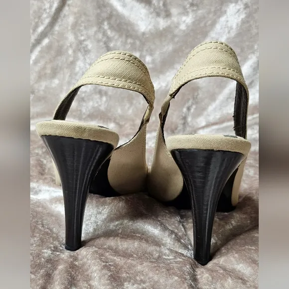 Burberry Women's Beige Peep-Toe Heels