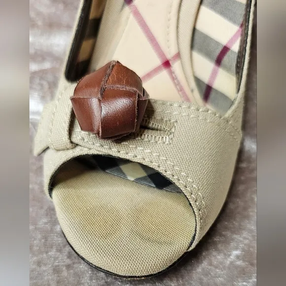 Burberry Women's Beige Peep-Toe Heels
