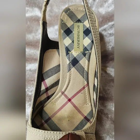Burberry Women's Beige Peep-Toe Heels