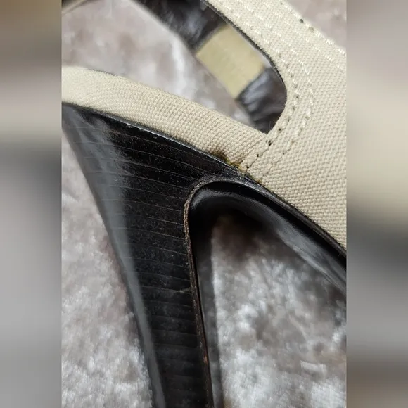 Burberry Women's Beige Peep-Toe Heels