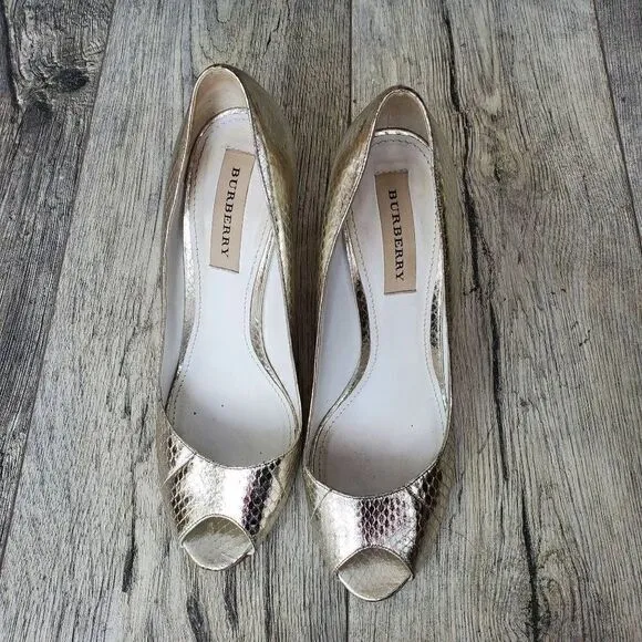 Burberry Silver Snakeskin Peep Toe Pumps Size 39.5 9.5