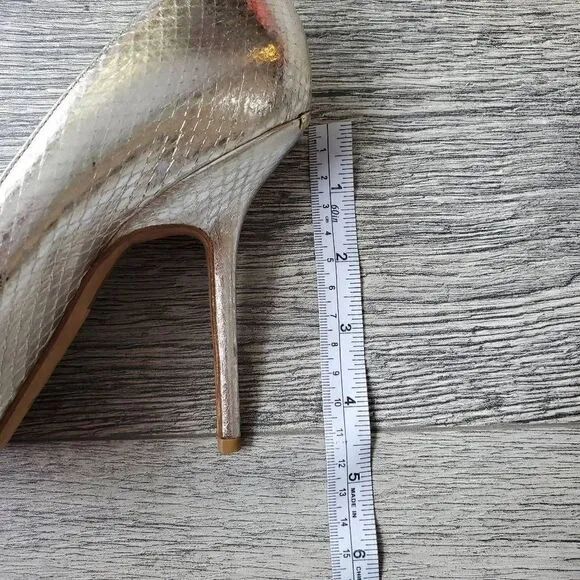 Burberry Silver Snakeskin Peep Toe Pumps Size 39.5 9.5