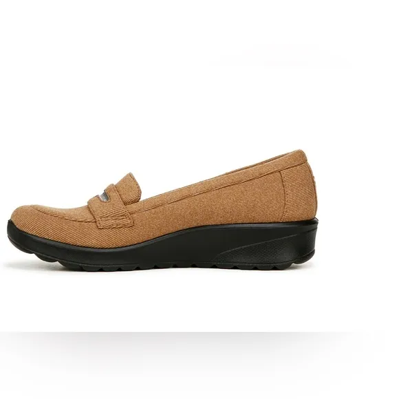 BZees For Lifestride Womens Gamma Slip-On Loafers - Medium &amp; Wide Width