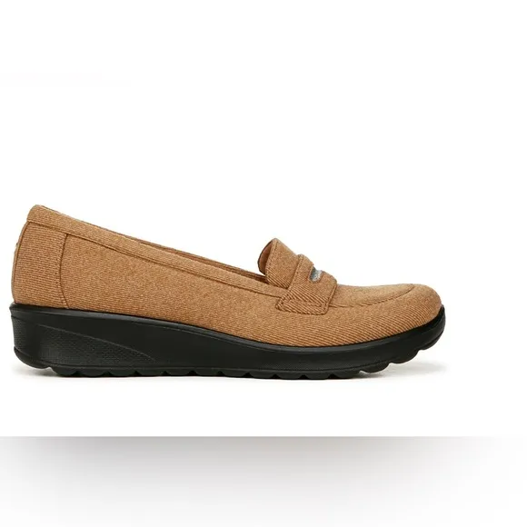 BZees For Lifestride Womens Gamma Slip-On Loafers - Medium &amp; Wide Width