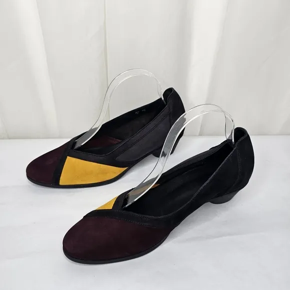 Cache Suede Color Block Heels Size 41 Black, Burgundy, and Yellow