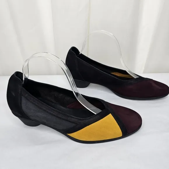 Cache Suede Color Block Heels Size 41 Black, Burgundy, and Yellow