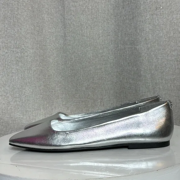 CALVIN KLEIN NYTA SILVER LEATHER SQUARE TOE WOMENS BALLET FLATS **NIB**