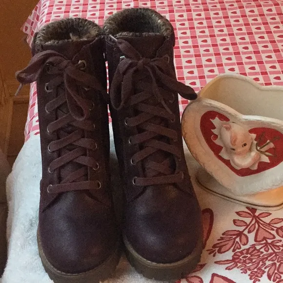CARLOS SANTANA BOOTS- NWOT - NWOB  🥾🥾🥾🥾🥾🥾🥾