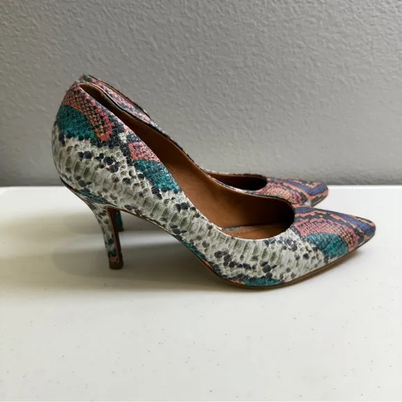 Carrano Womens Size 7 Multicolor Snake Print Pointed Toe Heel Pump Shoes