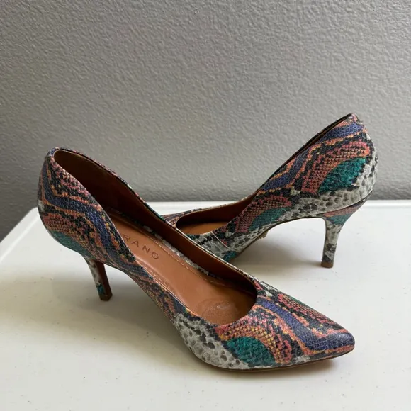 Carrano Womens Size 7 Multicolor Snake Print Pointed Toe Heel Pump Shoes