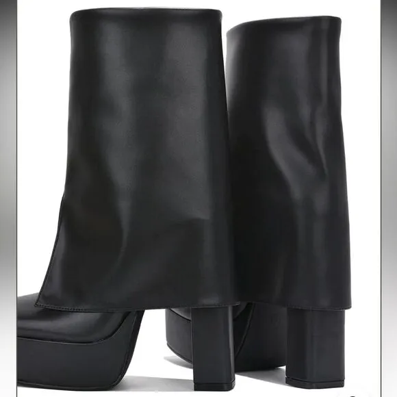 CATCH FLIGHTS NOT FEELINGS FOLDER OVER BOOTS