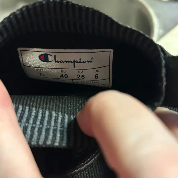 Champion Kids 7Y Slip On Rally Pro Sneakers Black NWOT