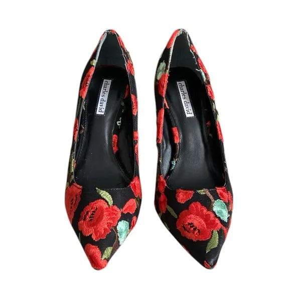 CHARLES DAVID Denise Floral Embroidered Pointed Stiletto Heels Size 9