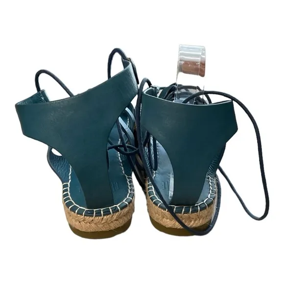 Charlotte Stone Joni Sandals Size 8