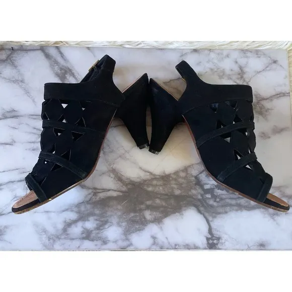 Chie Mihara Booties Black Suede Leather Cut Out Peep Toe Anke Boots Heels US 10​
